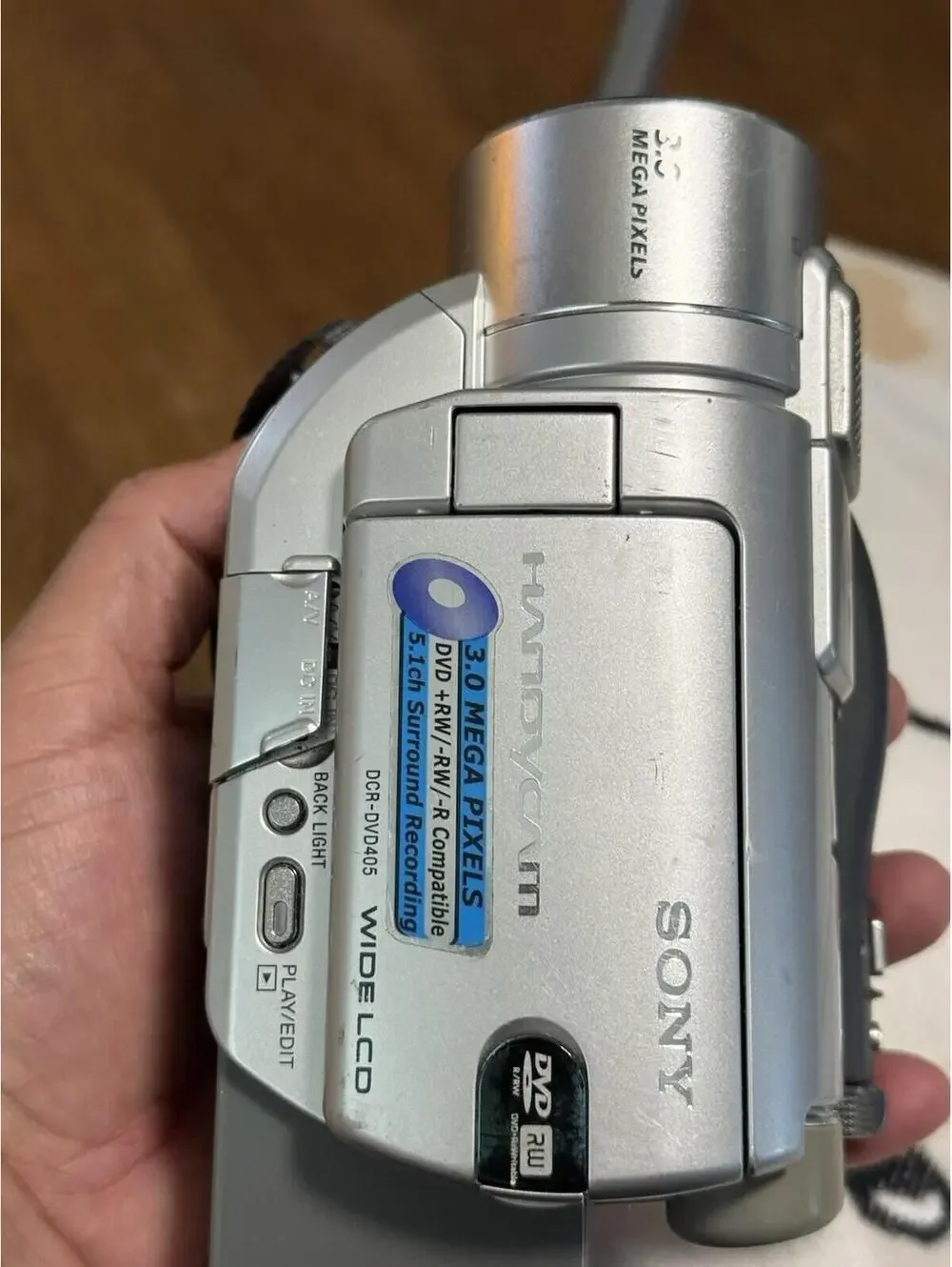 SONY HANDYCAM DCR-DVD405 WIDE LCD 3.0MP DVD CAMCORDER ( Untested ) No Power Cord